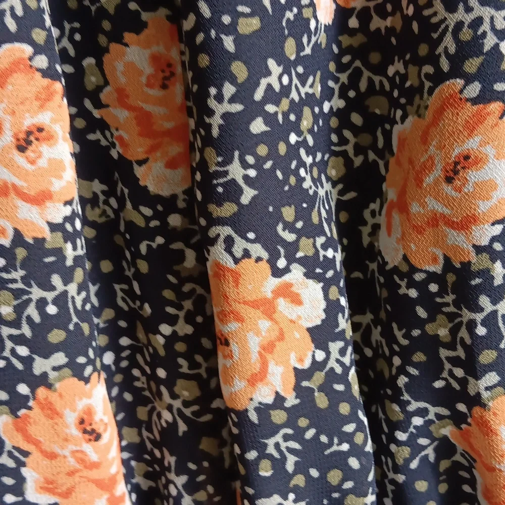 LOFT DRESS - Picture 5 of 5